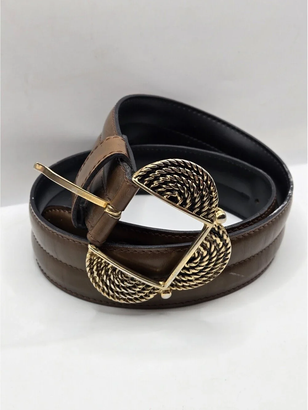 Accessory Lady Browm Leather Belt Size M Italy Made Gold Tone Metal Buckle